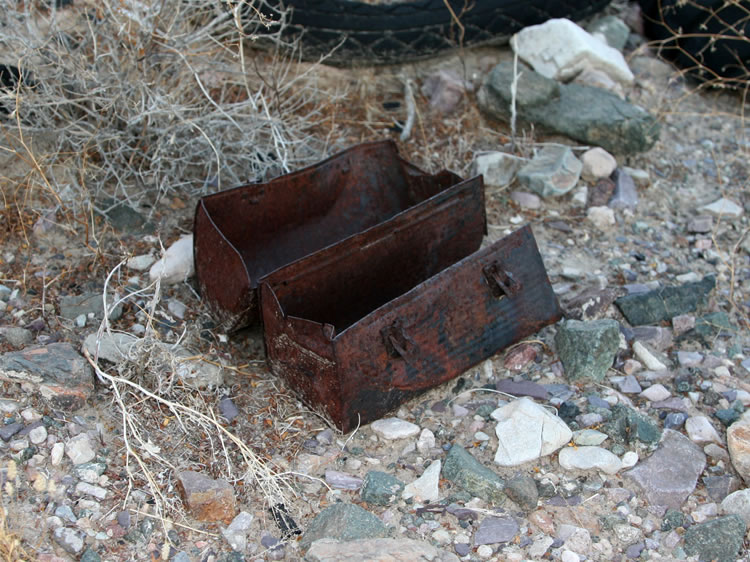 I'll bet that lunch box could tell some stories.