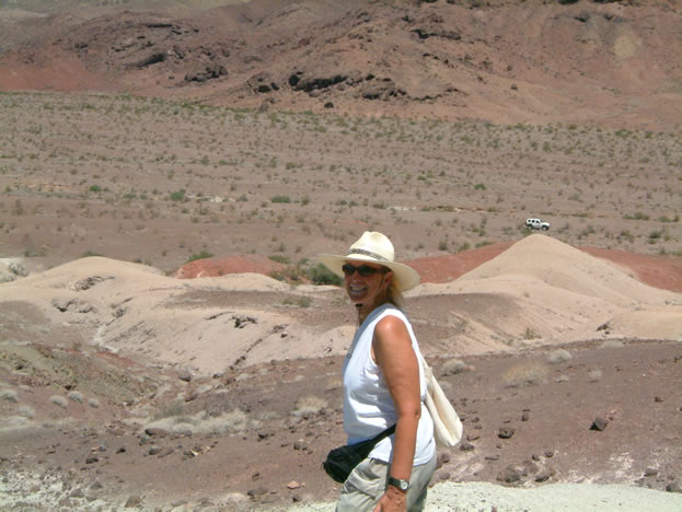 Jamie hiking up to the crystal site.