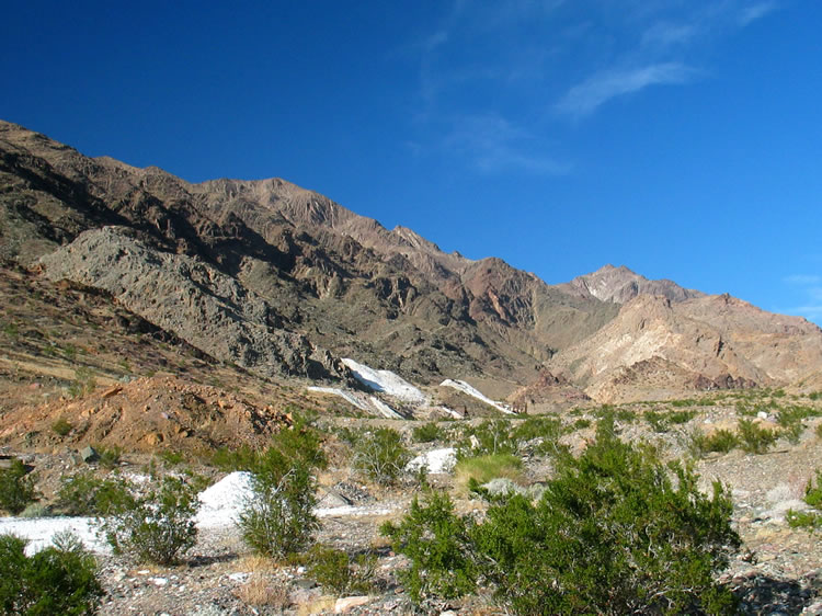 We leave the truck and hike toward the Monarch Mine.  Both the Pleasanton and Monarch operated until the 1940's under the Sierra Talc Company.  They were then leased to the Southern California Minerals Company and continued to produce talc into the late 1960's.