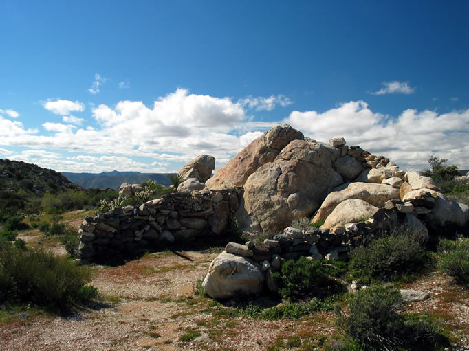 A small rock shelter on a ridge just north of Table Mountain.