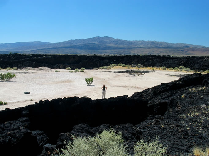 Niki reports that she has found "Razor Wire Cove." 