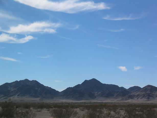Approaching the Mule Mountains from Blythe.