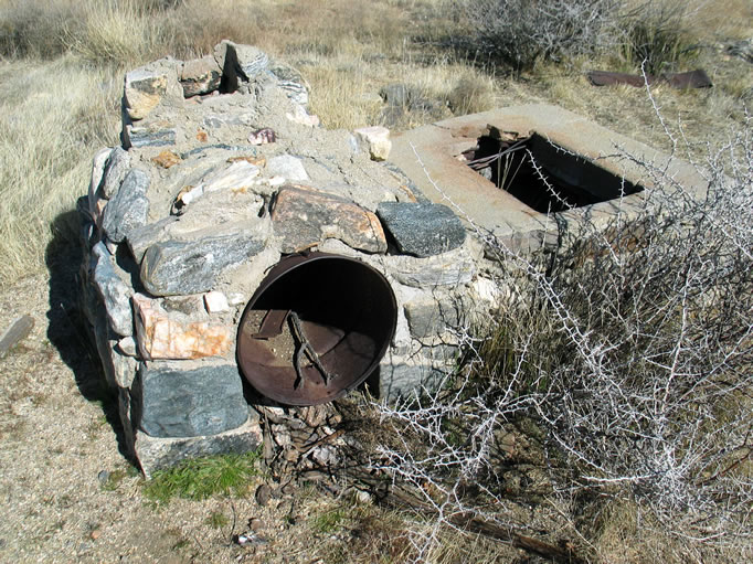 Near the rear of the house is a stylish outdoor cooking center.  Now it's time to shoulder those packs again and find Samuelson's Rocks.