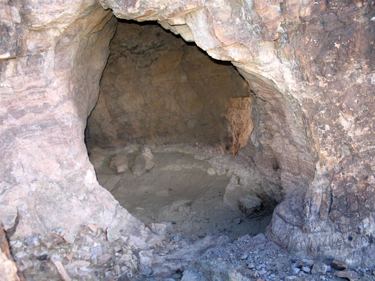 This shelter has an interesting connecting opening to a neighboring nook.