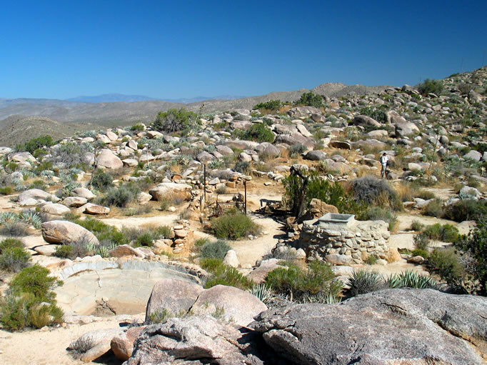 Even though the earth walls of the house have all but eroded away, you can still clearly identify the outline of the house and its different rooms.