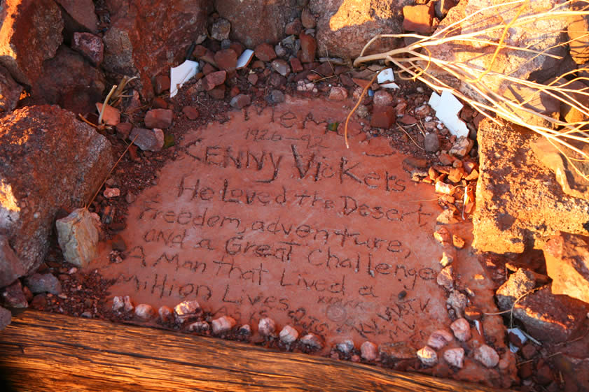It's also nice to see that this memorial is still in good condition.