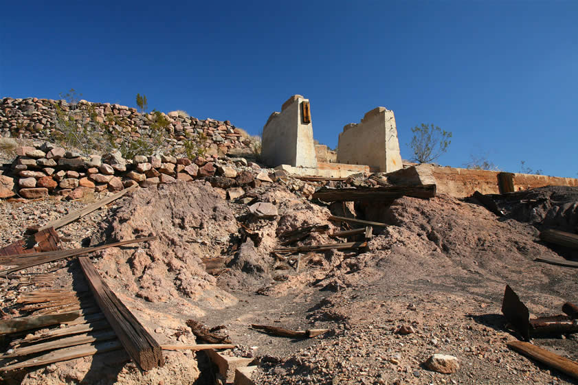 The next few photos will take you on a little tour of the mill ruins.