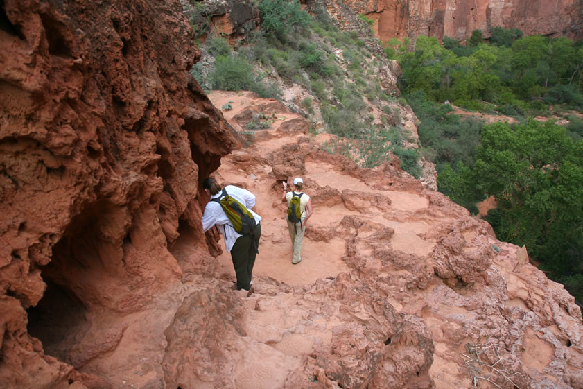 After hearing about what a neat hike we had down to Beaver Falls, Jenny and Joyce decide that this is what they want to do today.  Niki will act as guide for them while Jamie is going to explore a couple of mines near camp and revisit Havasu Falls.  So, with Niki behind the camera, they set off toward Mooney Falls and the beginning of the trail.