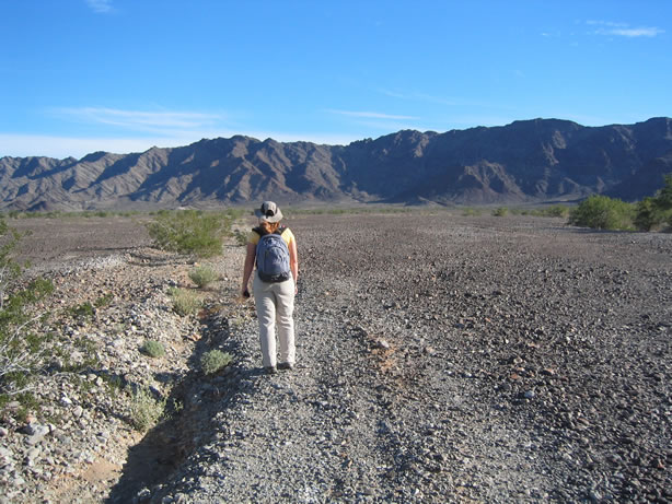 At the 3 mile point we turned northwest toward our goal, some 2 miles distant.