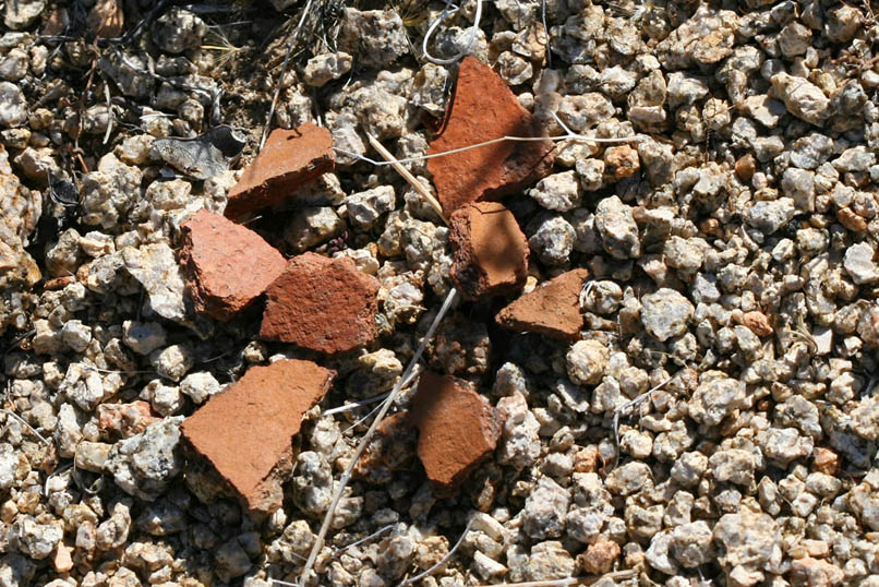 We knew that there was supposed to have been an Indian camp near where the well and cabin were later built.  It's taken us a while to find it but it looks like we've succeeded!