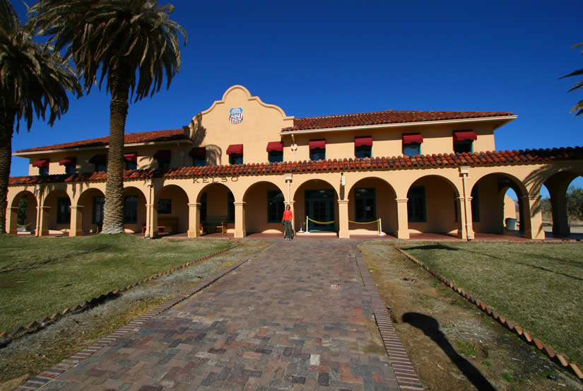 You can almost hear the rumble and hiss of the locomotive as well as the convivial chatter of the passengers as they disembark and head up the walkway to this outpost of elegance in the middle of the desert.