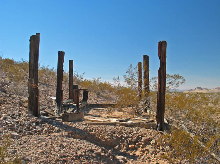 Just below the ore bin is a small workshop structure.