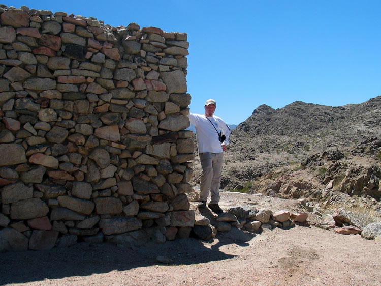 Dezdan gives some scale to the height of the walls.