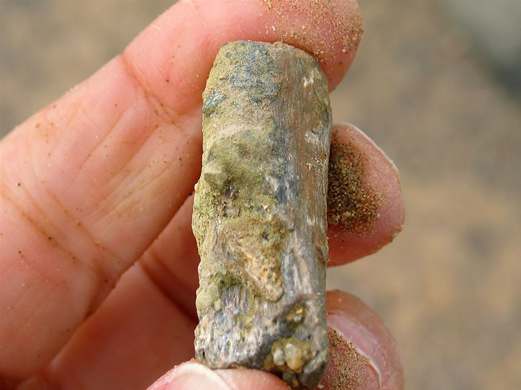 This looks like a limb cast.