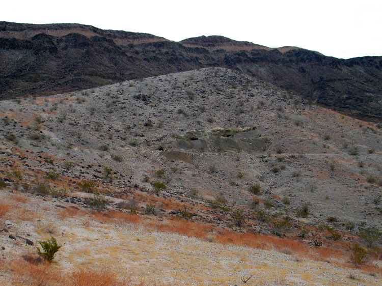 Finally, as we crest the top of the dune, we see the easternmost prospects of the Paul.