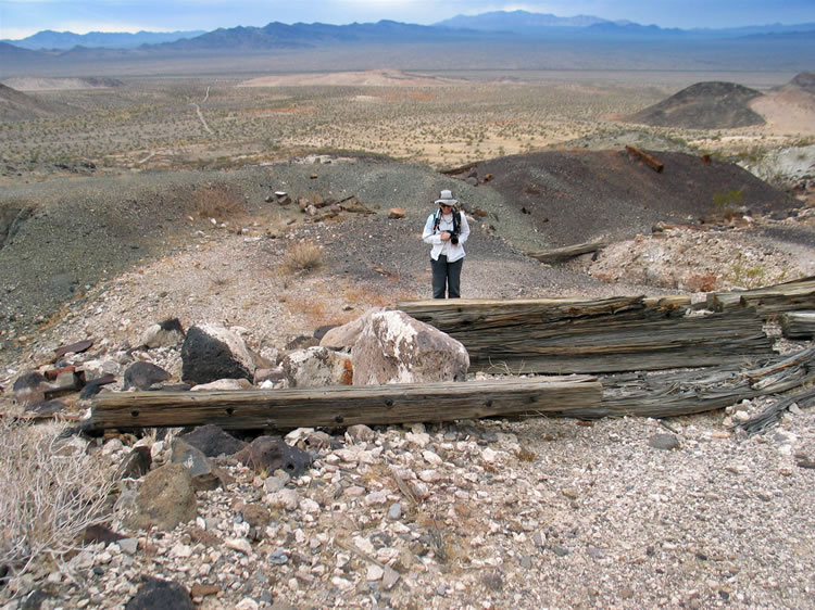Above it we find piles of massive timbers.