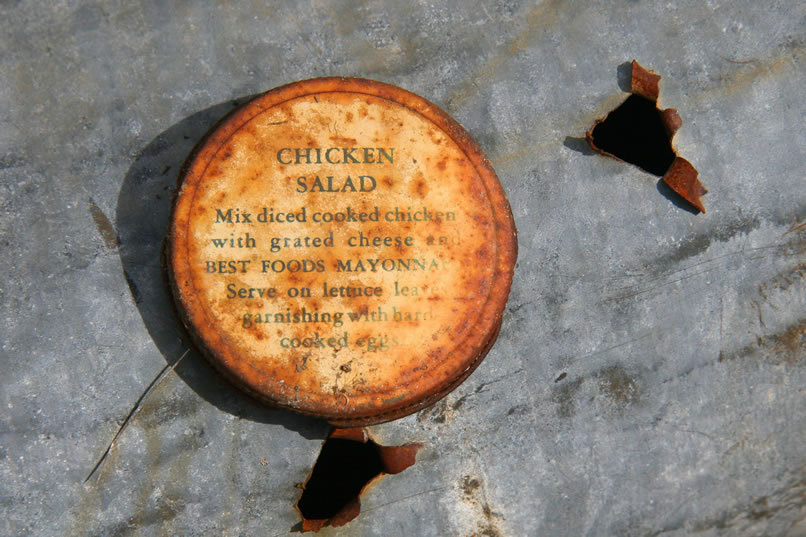 Near the stove pipe is a Best Foods Mayonnaise lid with a recipe on it.  Here's a shot of it sitting on the stove pipe.  Sounds good, eh?