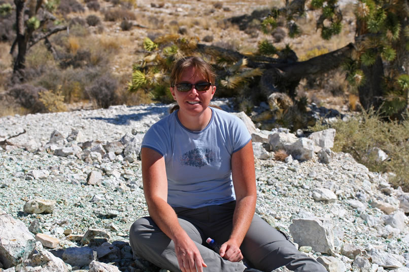 It turns out that the tailings here have some pretty neat rocks, so we hunt around for a few to photograph.