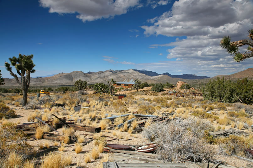Here's a view across "Junkyard Flat."