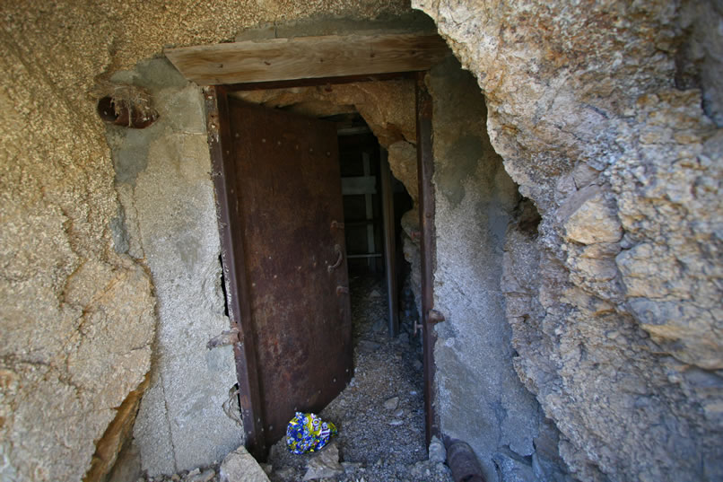 That's a really stout iron door.