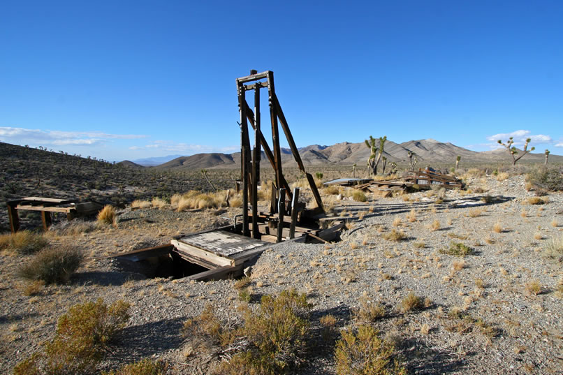 Here's another view of the headframe.